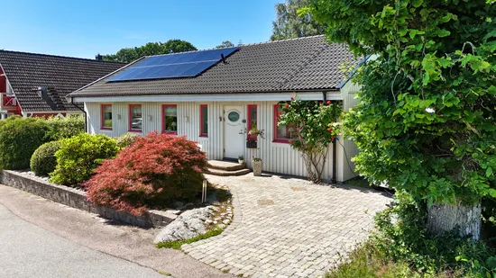 Villa, Skräddaregården 11, Torslanda - Låssby, Göteborg