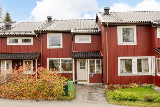 Radhus, Granudden 26, Härnösand
