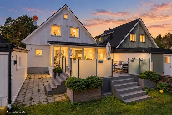 Radhus, Tvåspannsvägen 17, Jakobsberg, Järfälla