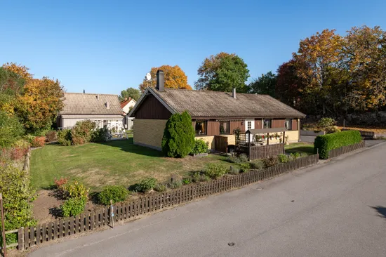 Villa, Råckavägen 17, Tjällmo, Motala