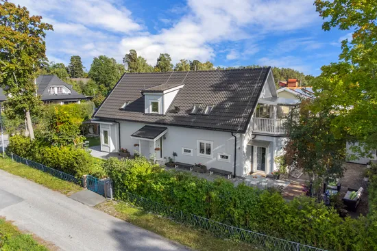 Villa, Reavägen 9, Barkarby, Järfälla