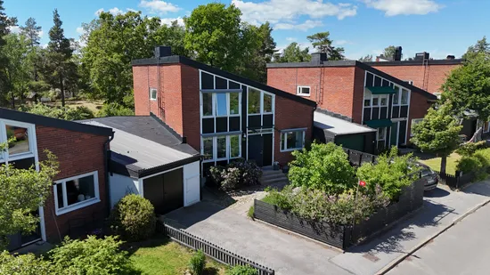 Radhus, Långsjöhöjden 56, Älvsjö - Långsjö, Stockholm