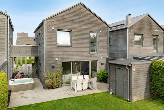 Radhus, Bastenshällsvägen 14, Arnö, Nyköping