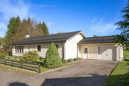 Villa, Trastvägen 8, Lindås, Emmaboda