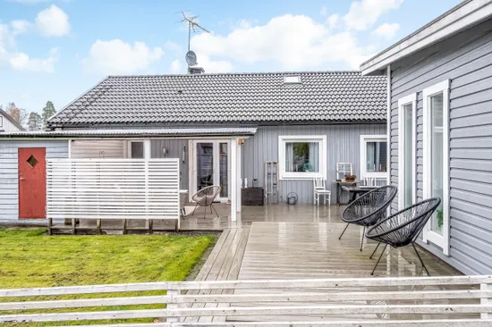 Villa, Grenadjärvägen 11, Viggestorp, Finspång