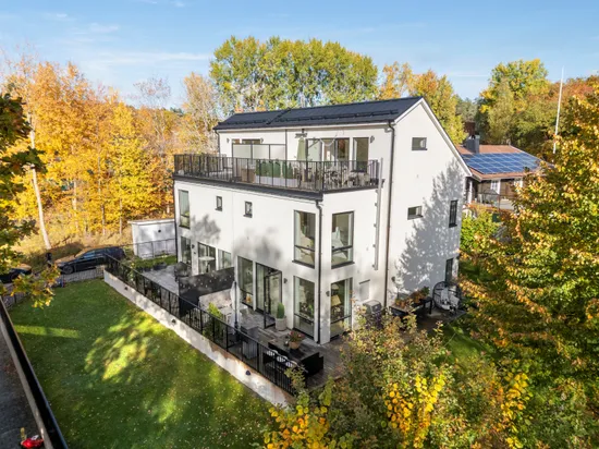 Radhus, Hugins Väg 18, Skuru - Nacka, Nacka