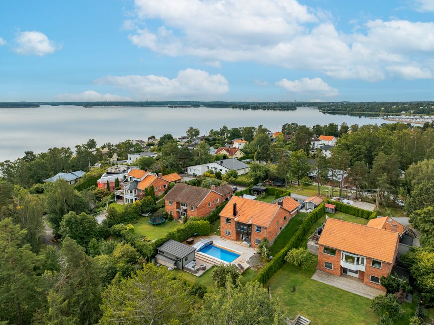 Villa, Värtavägen 8C, Viggbyholm Sjösidan, Täby