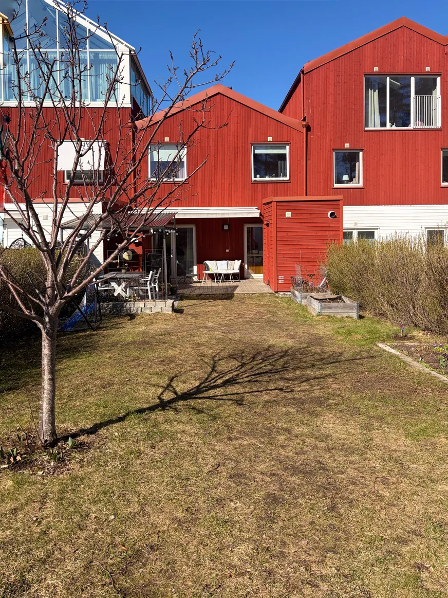 Bostadsrätt, Radhus, Ullna allé 38, Ullna Strand, Täby