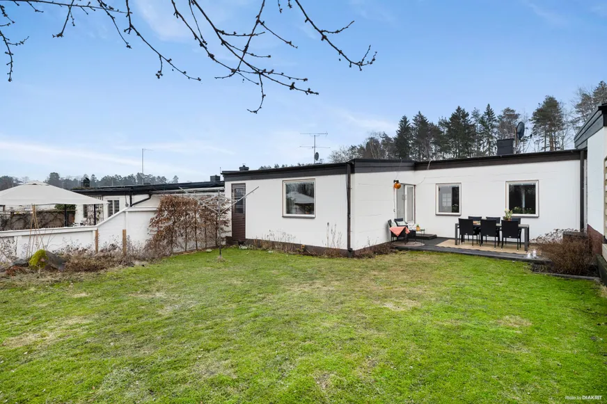 Villa, Radhus, Rosendalsvägen 23, Odenslunda, Upplands Väsby