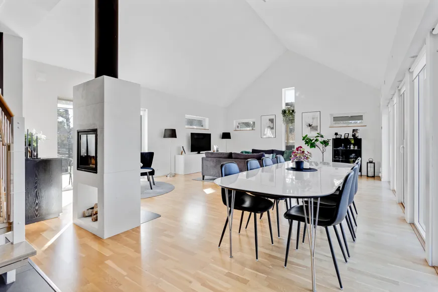 Villa, Rosendalsvägen 6, Tumba - Uttran, Botkyrka