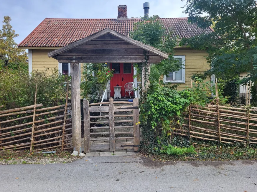 Villa, Skolkvior 3, Klintehamn samhälle, Gotland