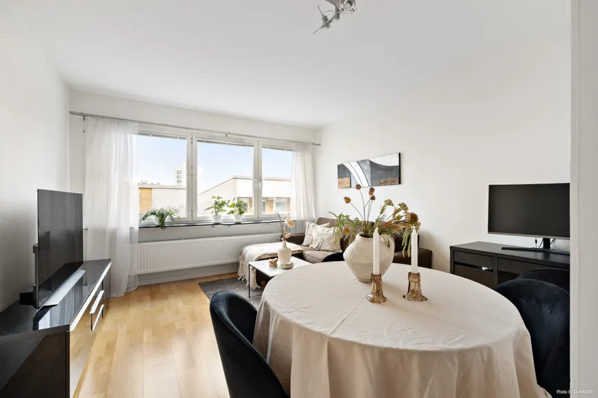 Bostadsrätt, Lomvägen 61, Kärrdal, Sollentuna