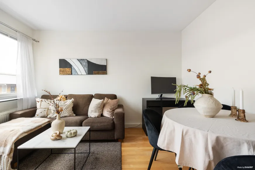 Bostadsrätt, Lomvägen 61, Kärrdal, Sollentuna