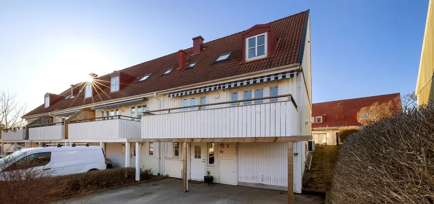 Villa, Radhus, Vattenmåravägen 20, Sjukyrkoberget, Upplands Väsby