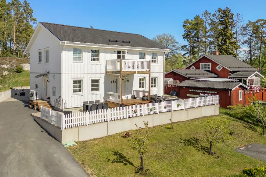 Villa, Fredsborgsvägen 4, Fredsborg, Österåker