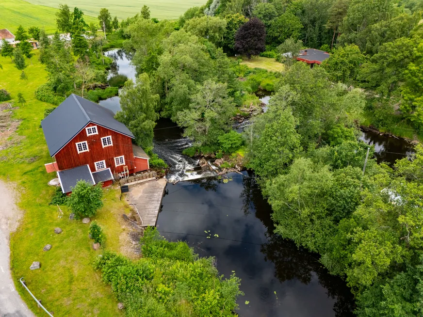 Villa, Tråvad Tråvadsbro 2, Tråvad, Vara
