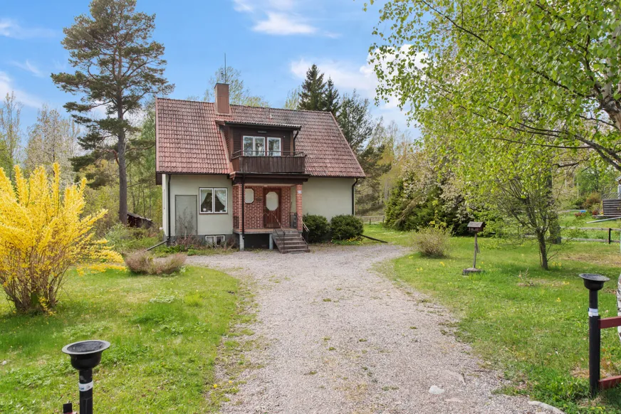 Villa, Skogsbacken 23, Älmsta, Norrtälje