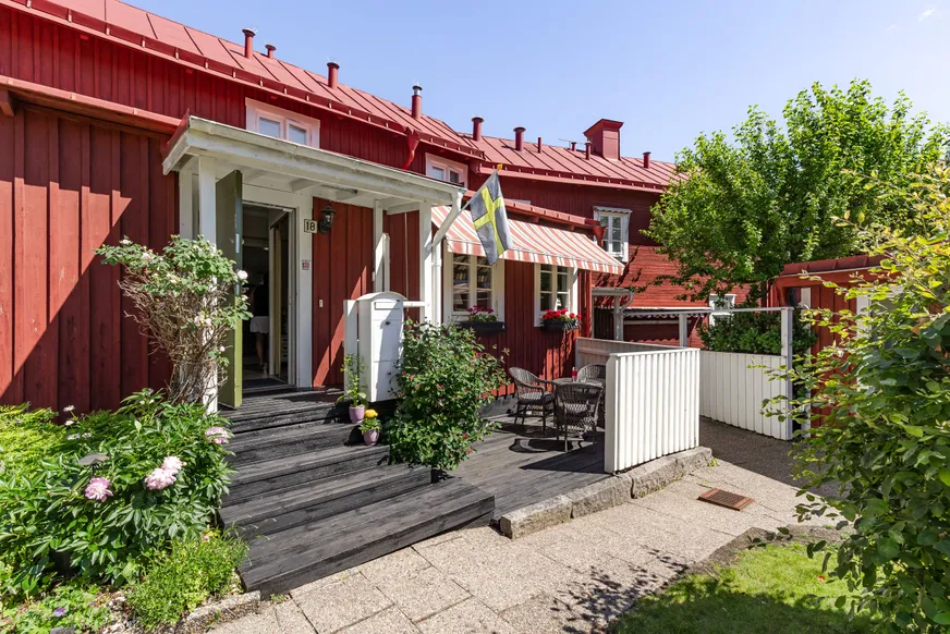 Kyrkogatan 18