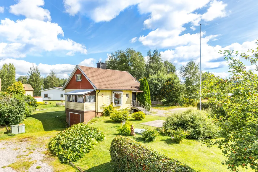 Blåklintsvägen 16