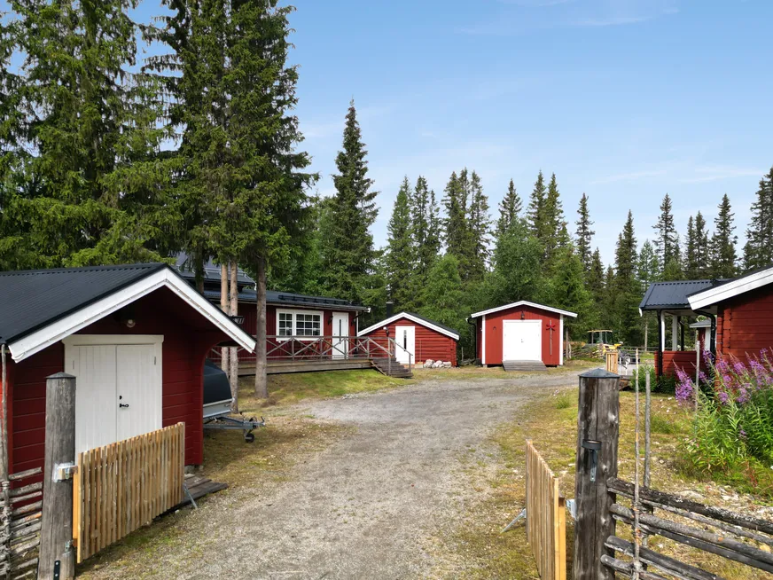 Fritidshus, Fjädervägen 10, Storhogna, Berg