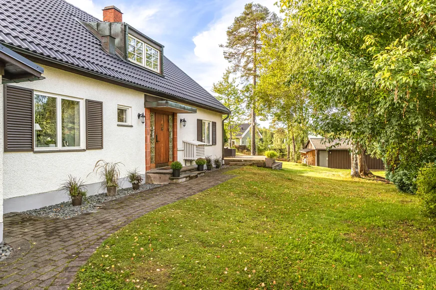 HAGTORNSVÄGEN 2-4 photo 2