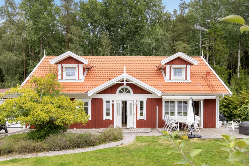 Klubbstigen 10