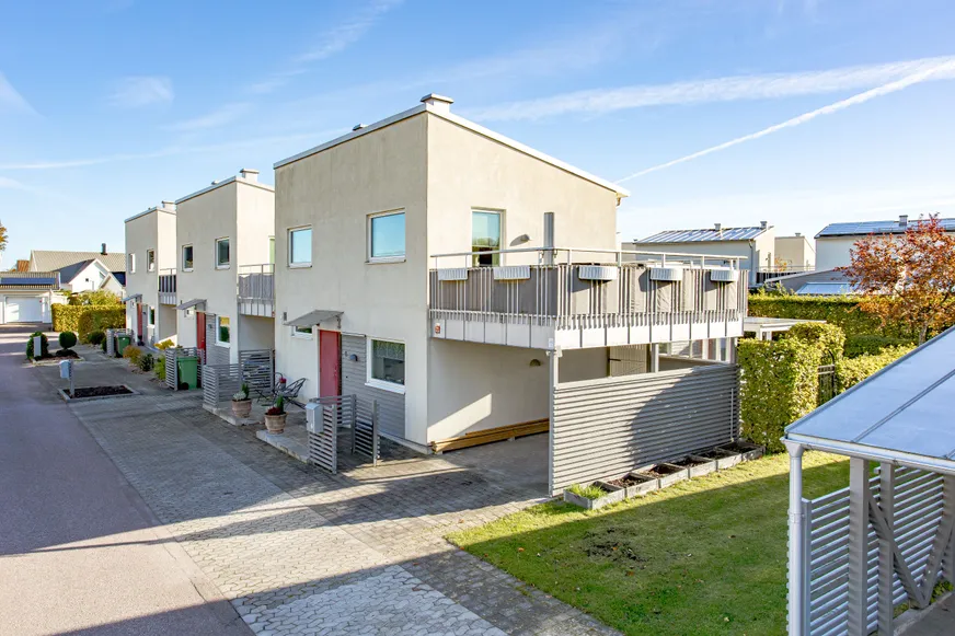 Radhus, Angelikavägen 6, Fajans/Nyby Gärde, Falkenberg